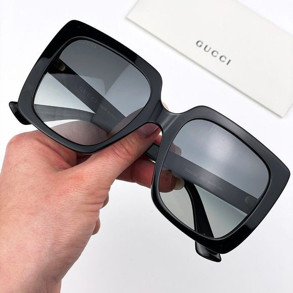 Gucci GG0418S 001 Sunglasses Black Grey Square Women - Picture 1 of 12